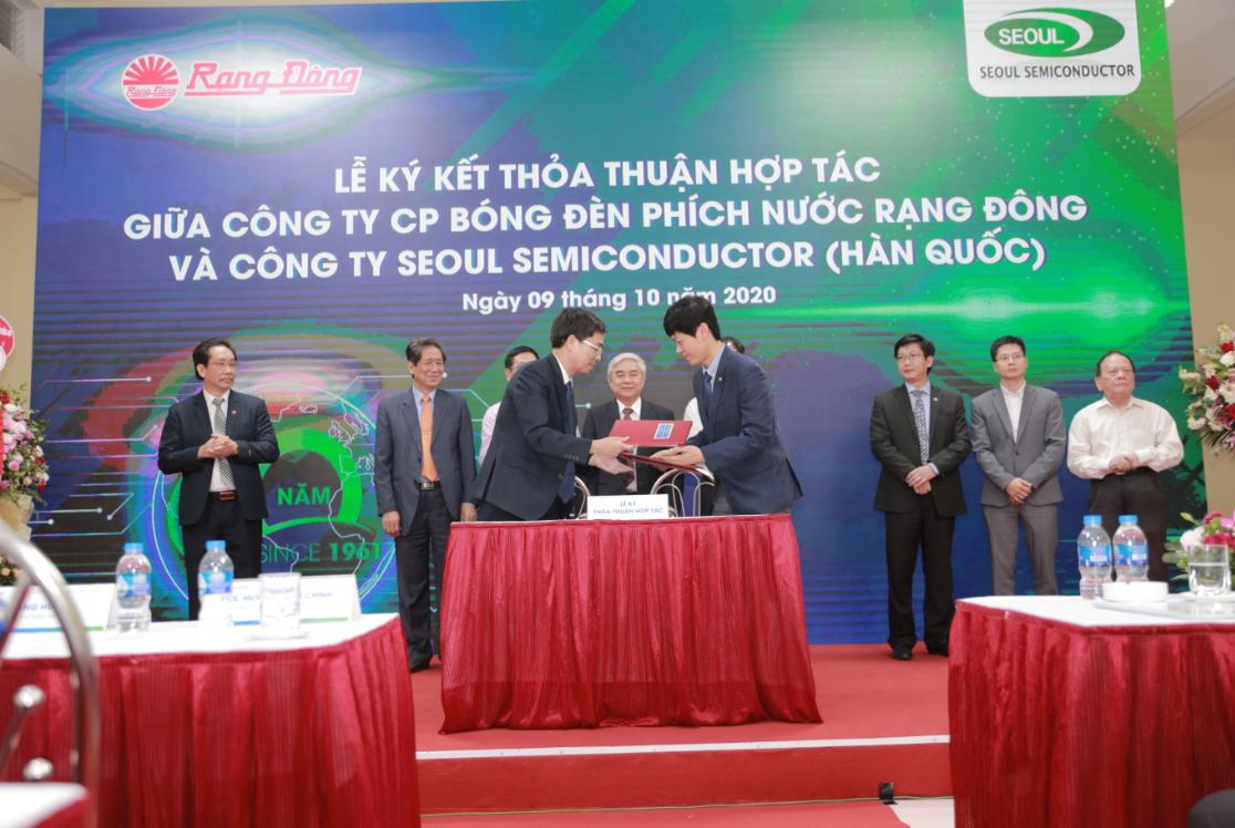 Rạng Đông ký kết hợp tác với Công ty Seoul Semiconductor Việt Nam và Tổng Công ty Vinaconex trong phát triển Hệ sinh thái Led 4.0